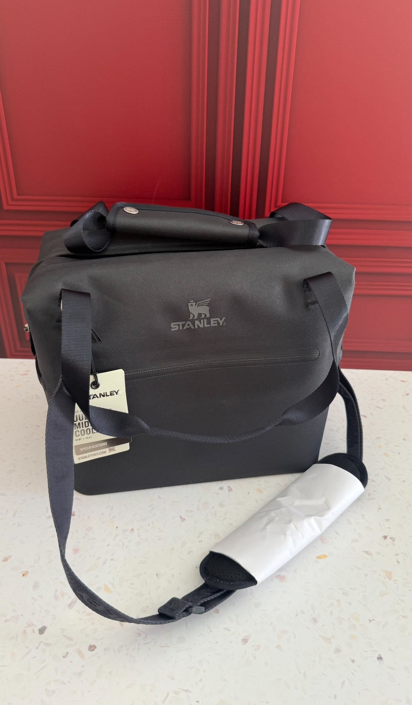 The All Day Julienne Midi Cooler 12 QT 11.3 L - Black