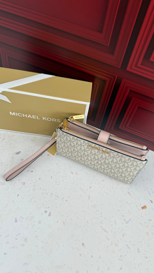 Jet Set Travel Signature Logo Smartphone Wallet